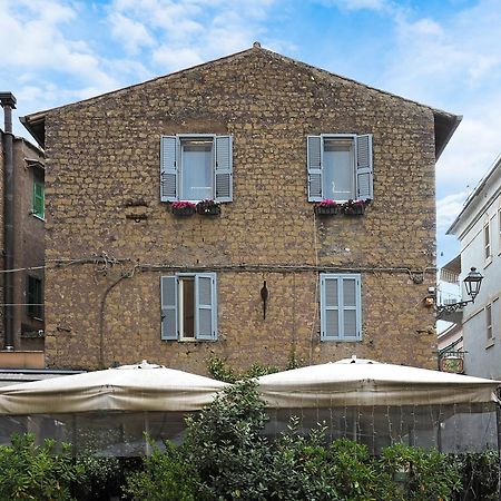 Mom Apartment Rooms&Suites チボリ エクステリア 写真