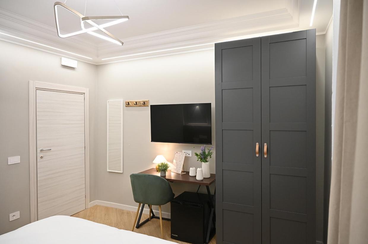 Mom Apartment Rooms&Suites チボリ エクステリア 写真